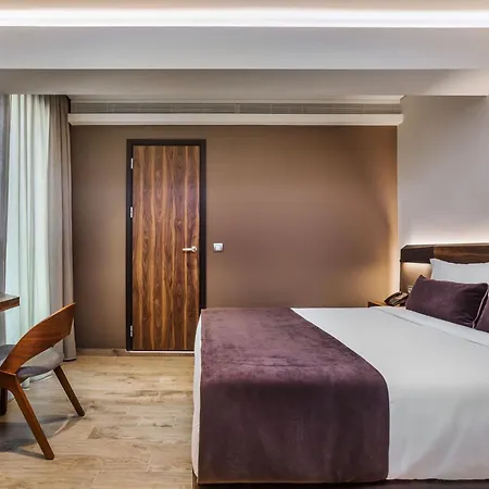 Imperial Urban Smart Hotel 4*
