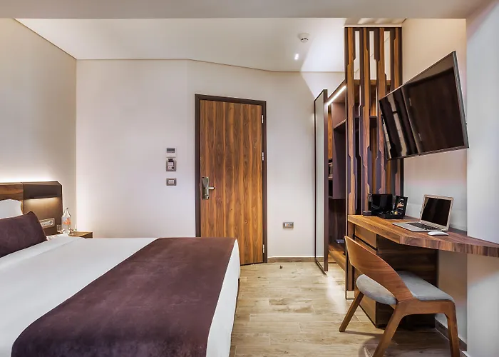 Imperial Urban Smart Hotel 4*